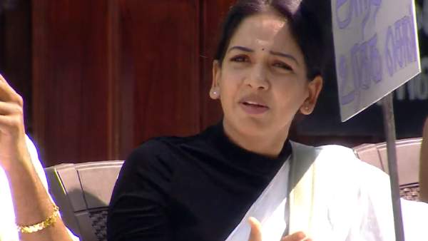 நான் முத்தம் கொடுத்தேனா? 