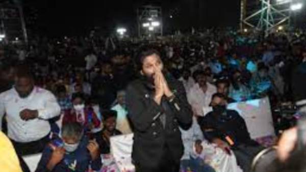 கிண்டல் செய்யும் ரசிகர்கள் 