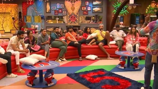 போட்டியாளர்களுக்கு இடையூறுகள் 