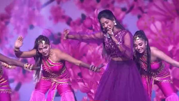 ஷ்ரேயாவின் குத்தாட்டம் ஷ்ரேயாவின் குத்தாட்டம்