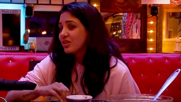 பொங்கிய ரசிகர்கள்