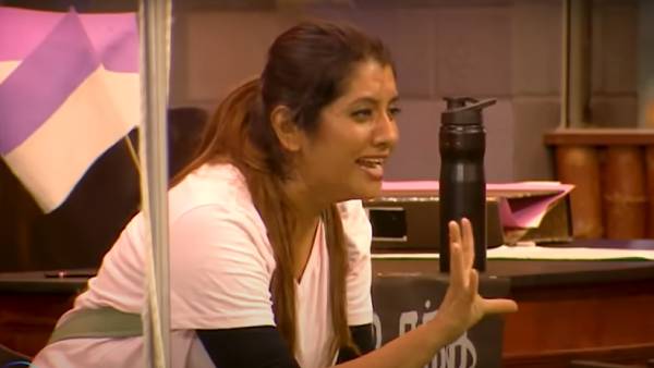 நாடகம் நல்லா போடுறீங்க நாடகம் நல்லா போடுறீங்க