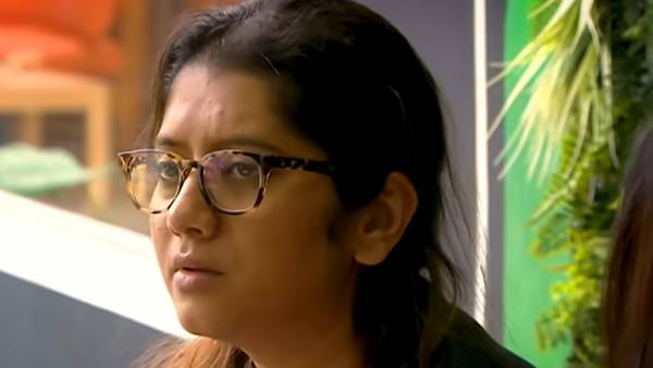 கண்ணீர் வடித்த பிரியங்கா