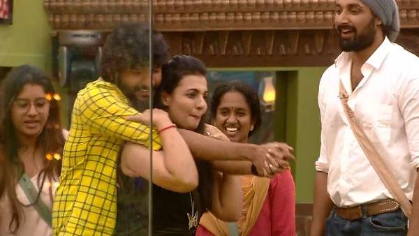 கன்ஃபெஷன் ரூமில் பரிசு