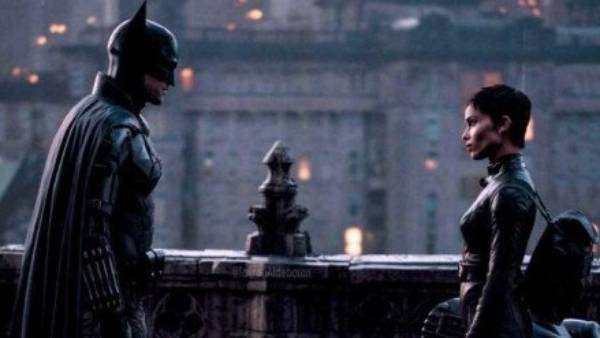 வித்தியாசமான டிரைலர் வித்தியாசமான டிரைலர்