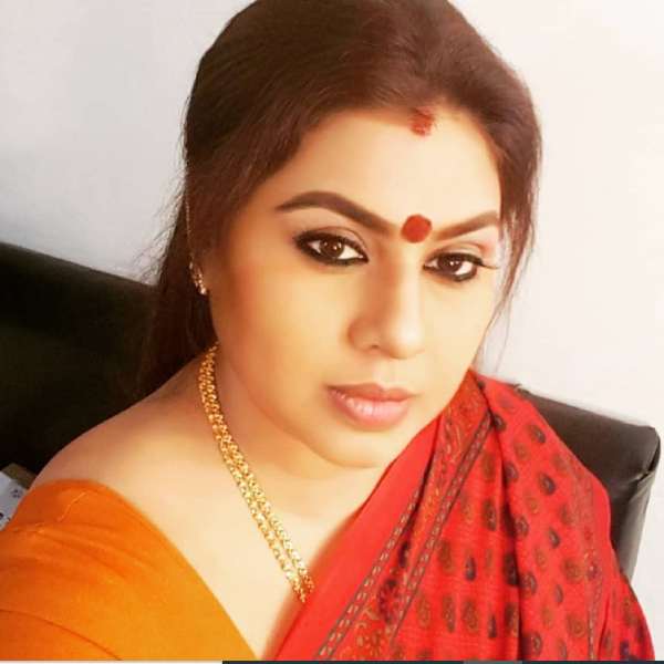 குணச்சித்திர நடிகை