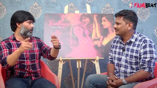 33 வயது காதலன் 33 வயது காதலன்