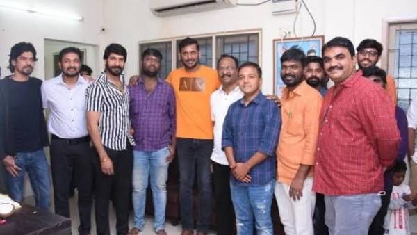  டைட்டிலை பலமுறை மாற்றிய டைரக்டர் 