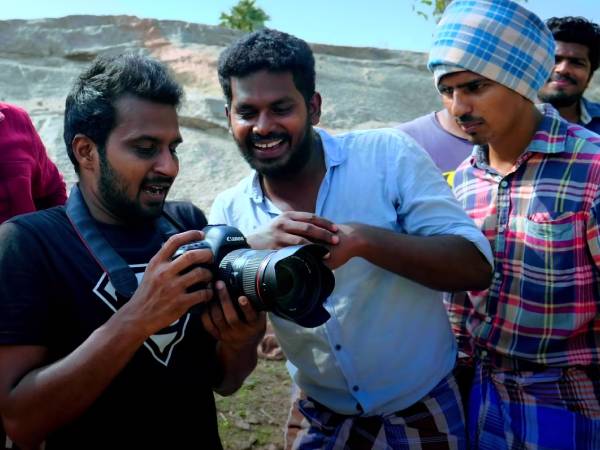 பல போட்டிகள்