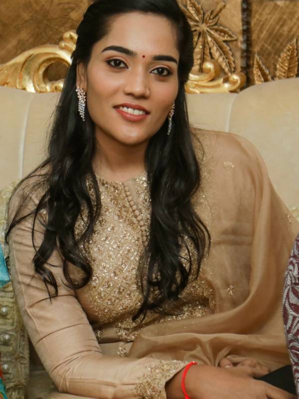 வாழ்த்துக்களை தொடர்ந்து சொல்லி வாழ்த்துக்களை தொடர்ந்து சொல்லி