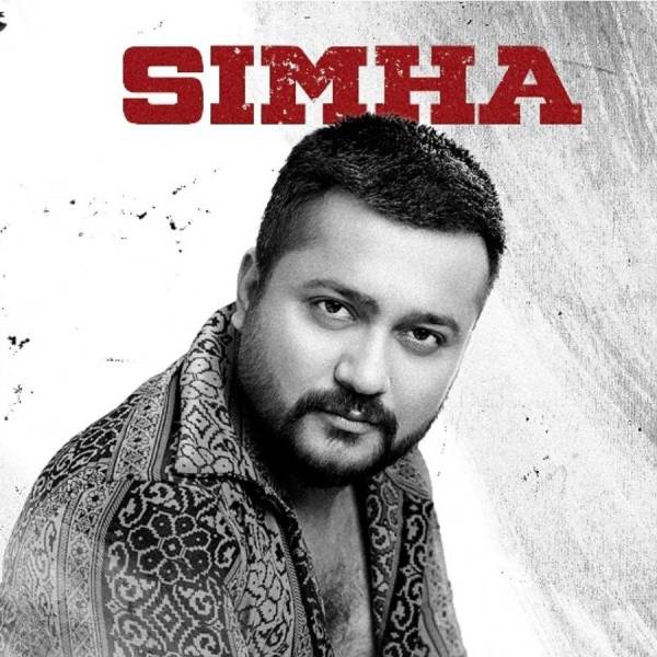 மிரட்டலான கெட்டப் மிரட்டலான கெட்டப்