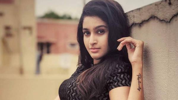 அடுத்தடுத்த படங்கள்