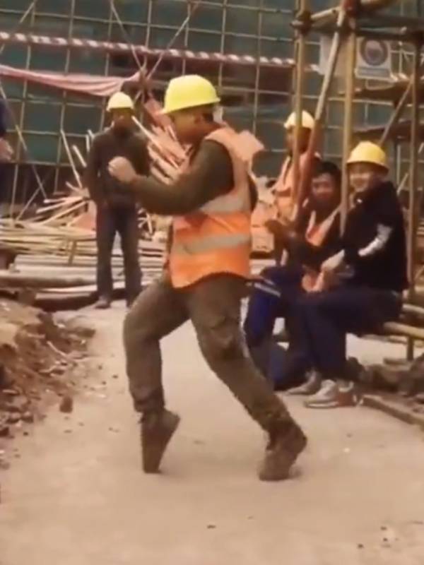 வைரலாகும் நடனம் 