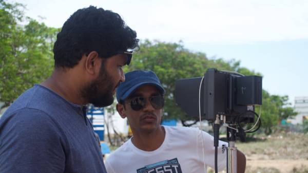 தொழில்நுட்ப வல்லுநர்களாக