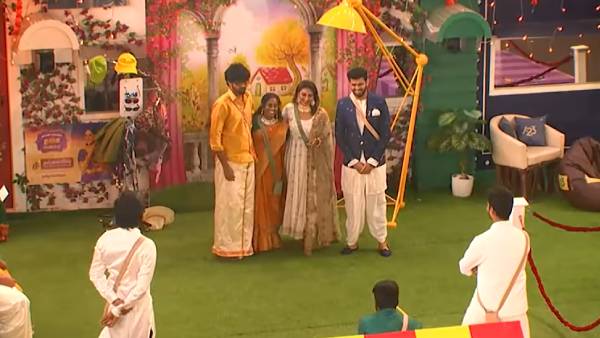 தாமரையின் மேற்பார்வையில் பொங்கல் 