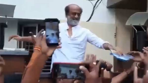 வீட்டுமுன் குவிந்த ரசிகர்கள் வீட்டுமுன் குவிந்த ரசிகர்கள்