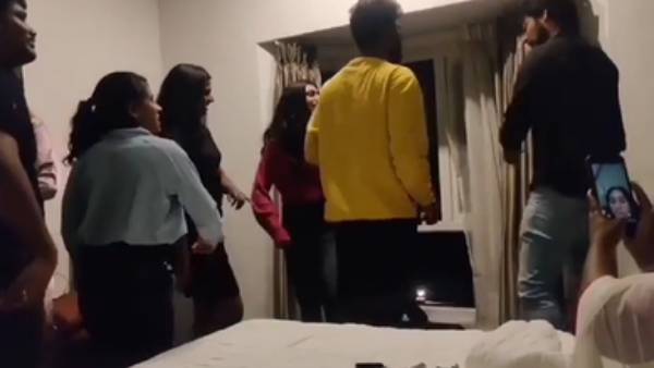 சக போட்டியாளர்களுடன் சந்திப்பு 