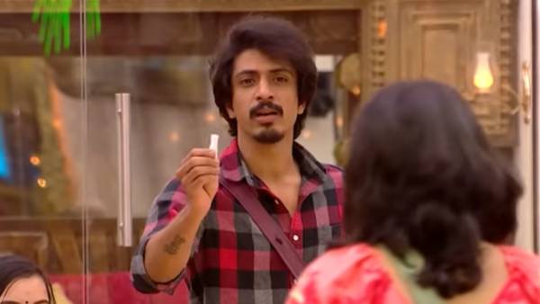 ஷாரிக் கேப்டன்