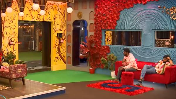 மீண்டும் அதே கதை