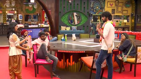 ஆர்வத்தில் ரசிகர்கள்