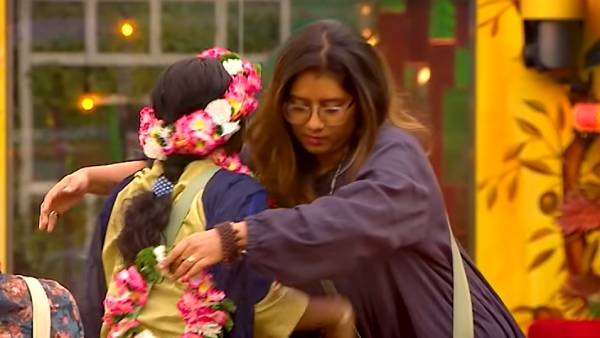 கடுப்பேற்றும் ப்ரோமோக்கள்