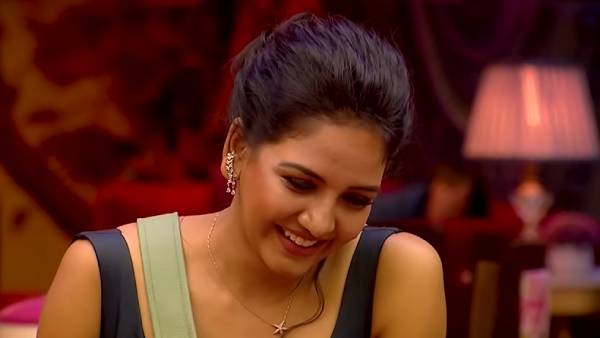 தாமரையின் ஆதரவாளர்கள் நெஞ்சில் இடம்பிடித்த பாவனி