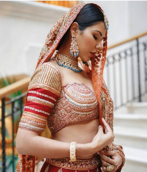 ராணி போல ஜொலிக்கும்