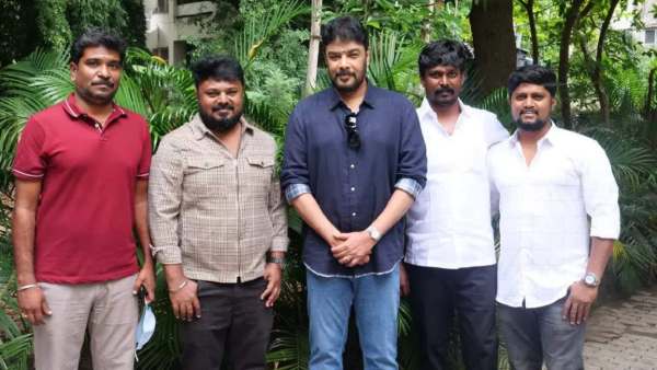 பர்ஸ்ட் லுக் போஸ்டர் பர்ஸ்ட் லுக் போஸ்டர்