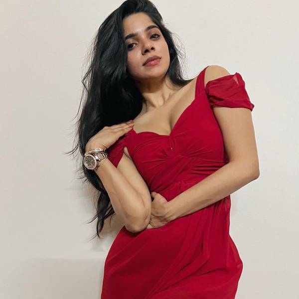 முதல் படமே வெற்றி 