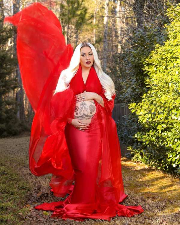 கணவரை விட்டு பிரிந்தார் கணவரை விட்டு பிரிந்தார்