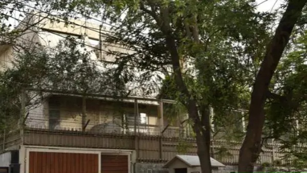 பிரம்மாண்டமான வீடு