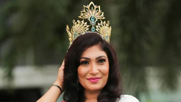 மீண்டும் பட்டம்