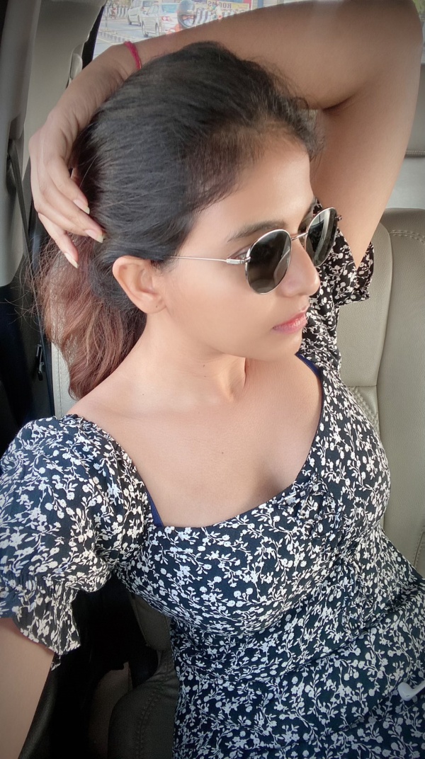 பிரம்மாண்ட தயாரிப்பு பிரம்மாண்ட தயாரிப்பு