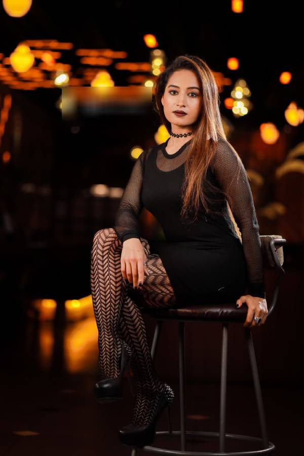 பல படங்களில்