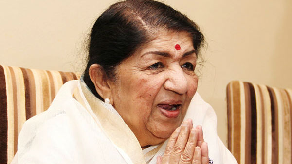 மூத்த பாடகி லதா மங்கேஷ்கர்