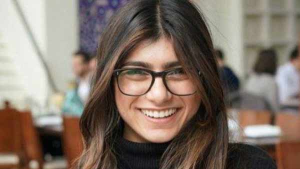 ஆபாச உலகில் பிரபலம்