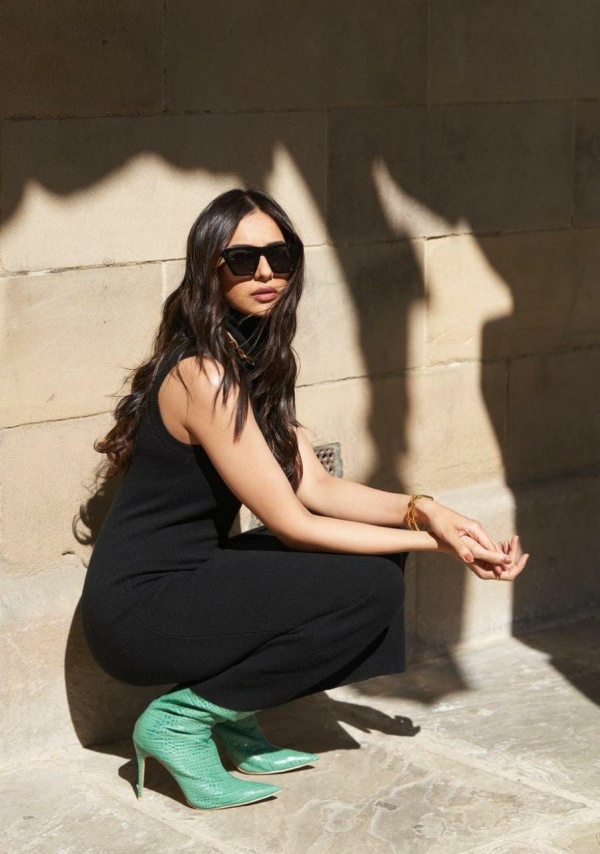 பிரம்மாண்ட பொருட்செலவில்