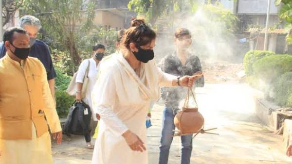 ரவீனா டான்டன் தந்தை ரவீனா டான்டன் தந்தை