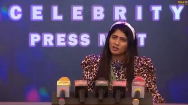 காரித்துப்பினாங்க