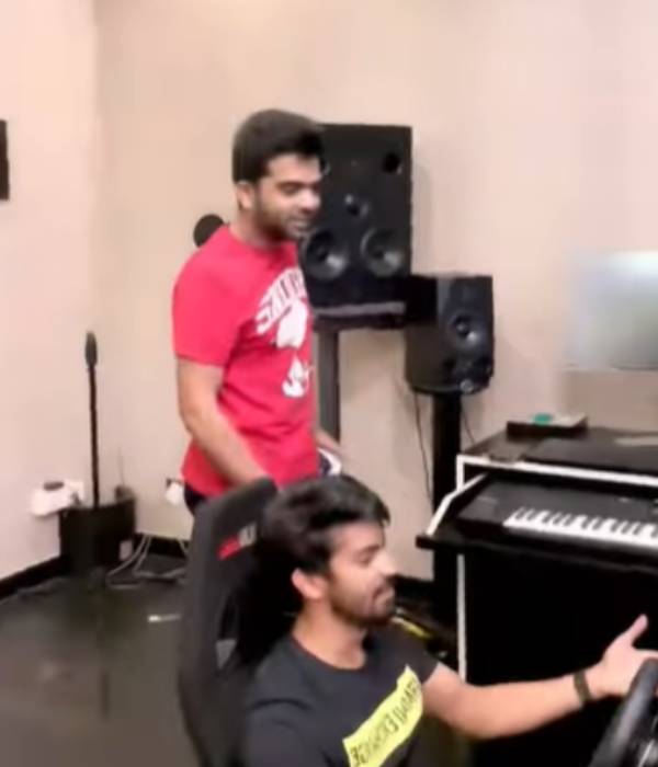 மகத்தை கலாய்த்த சிம்பு