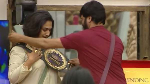 வனிதா டிரெண்டிங் பிளேயர்