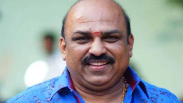 கோர்ட்டில் மனுத்தாக்கல் 