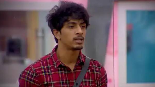 ஷாரிக் அவுட் ஷாரிக் அவுட்