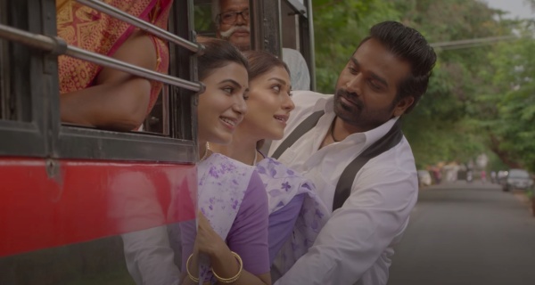 இரண்டு நாயகிகள் அலப்பறை