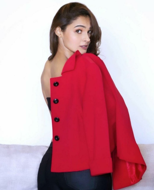 போல்டான கதாபாத்திரங்களை