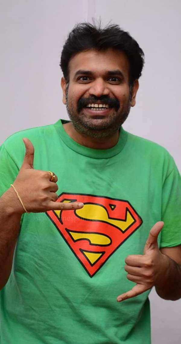 இவரும் இருக்கிறாரா 