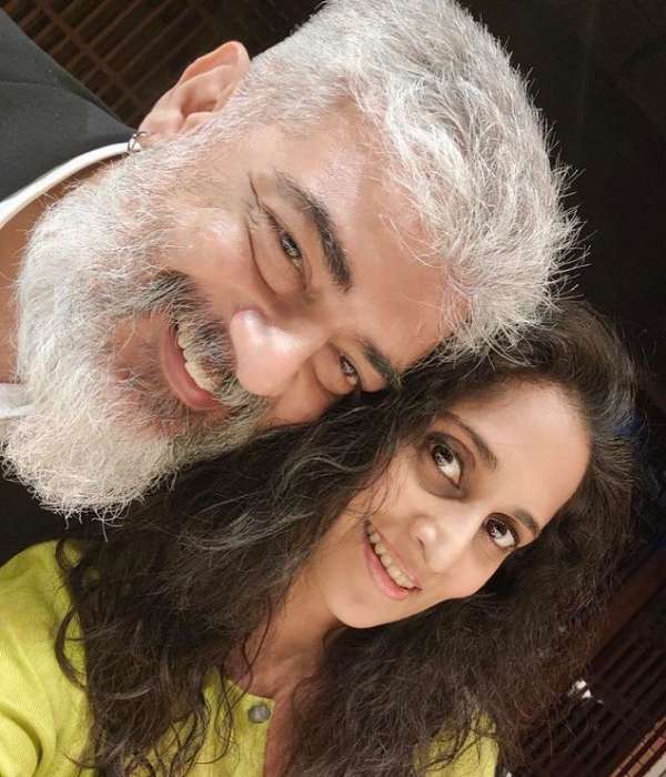 அசத்தலான அஜித்தின் குடும்ப போட்டோ 