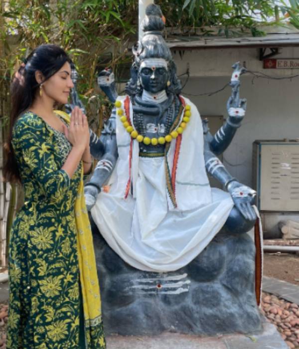 பக்தி பழமாக