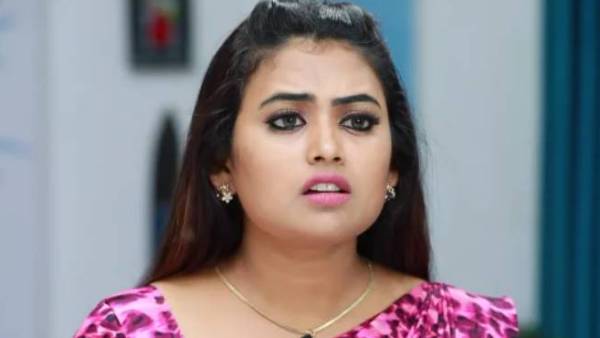 ரசிகர்களை கவர்ந்த வில்லி