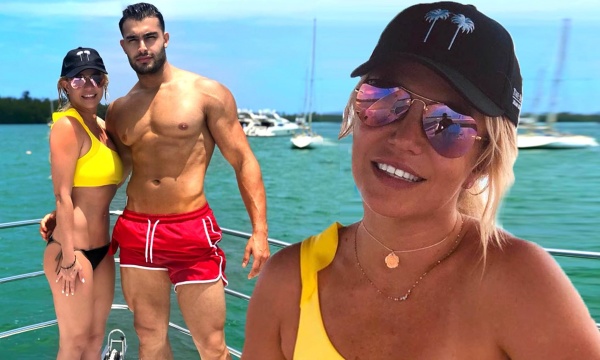 இளம் வயது காதலர்